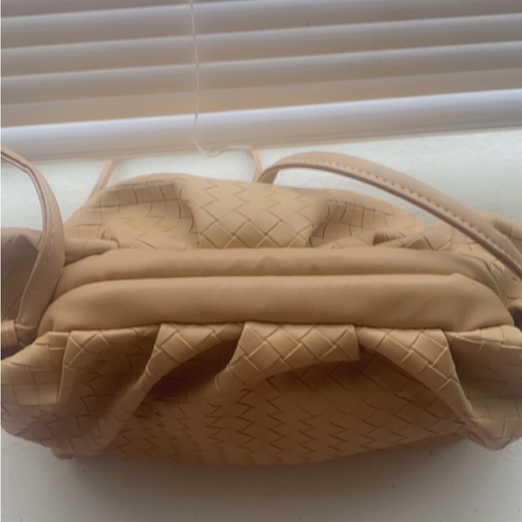 Handbag - Picture 2 of 4